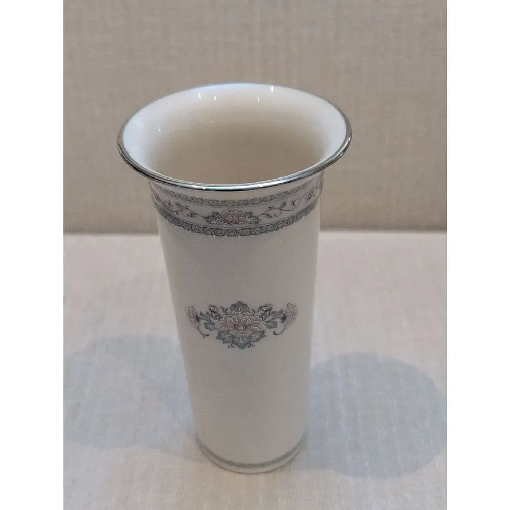 Lenox Charleston Delicate Floral Vase Platinum Trim Vintage Made In USA